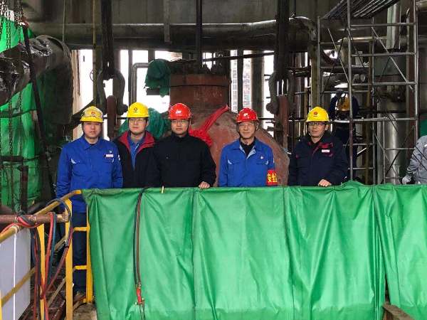 1606003363239862.jpeg 共同見證“工齡25年”氣提塔成功“退役”.jpg