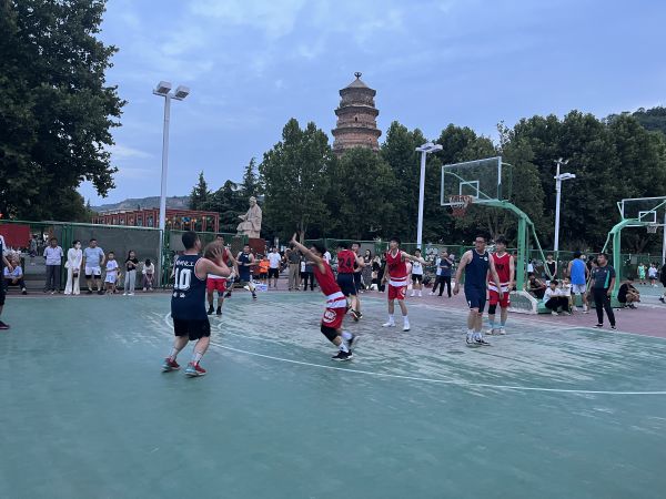 1690501697408273.jpeg 2023年7月27日彬州公司與彬州籃球協(xié)隊(duì)友誼賽2.jpg